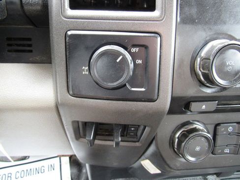 Used 2018 Ford F250 XL w/ Power Equipment Group RWD image 38