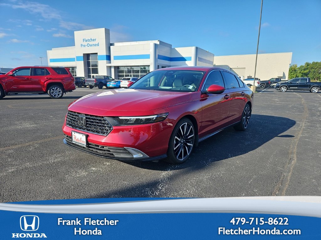 Used 2025 Honda Accord Touring image 1