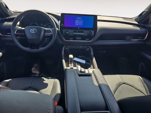 New 2026 Toyota Grand Highlander AWD Hybrid image 10