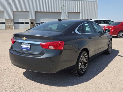 Used 2018 Chevrolet Impala LT FWD image 8