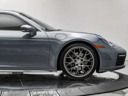Used 2024 Porsche 911 Carrera RWD image 20