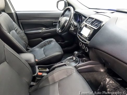 Used 2017 Mitsubishi Outlander Sport SEL FWD image 24