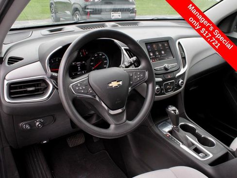 Used 2021 Chevrolet Equinox LS w/ LS Convenience Package image 14