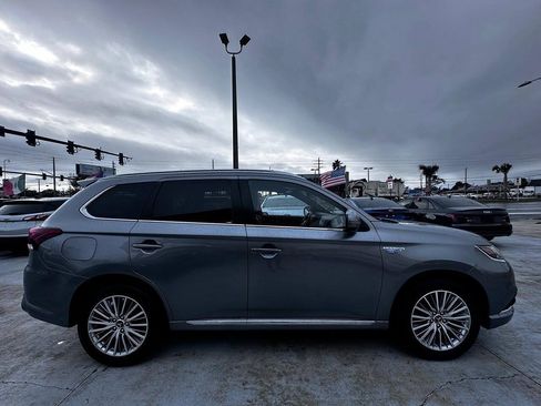Used 2022 Mitsubishi Outlander LE AWD/4WD image 8