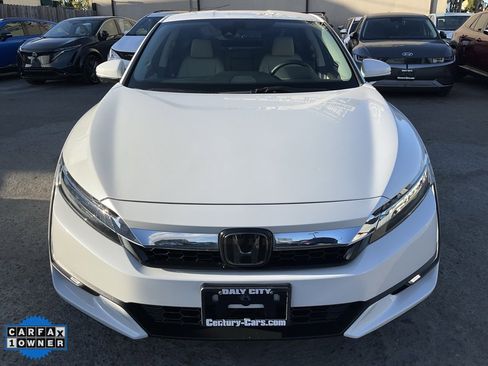 Used 2019 Honda Clarity Plug-In Hybrid image 2