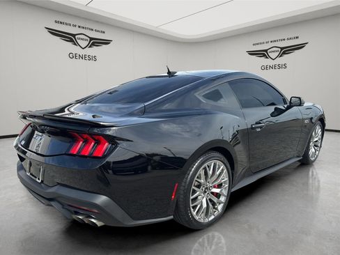 Used 2024 Ford Mustang GT Premium RWD image 5
