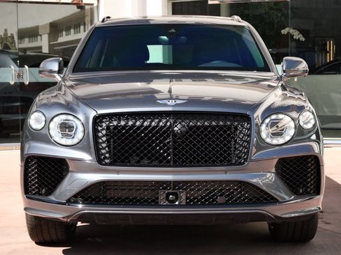 Used 2024 Bentley Bentayga Extended Wheelbase AWD/4WD image 9