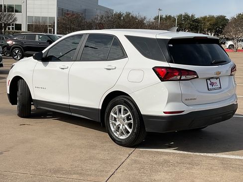 Used 2024 Chevrolet Equinox LS image 7