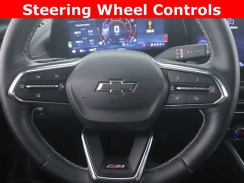 Used 2025 Chevrolet Traverse Z71 w/ LPO, Floor Liner Package AWD/4WD image 19