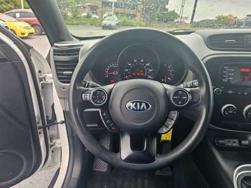 Used 2014 Kia Soul FWD image 21