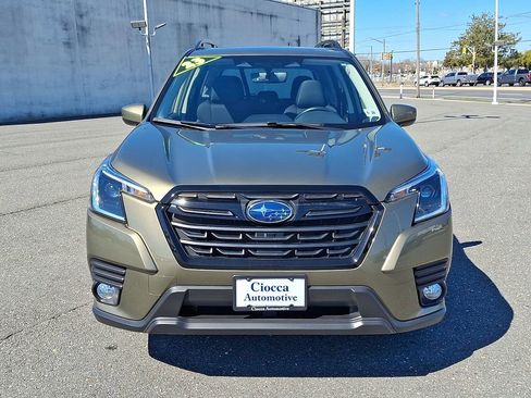 Used 2023 Subaru Forester Premium AWD/4WD image 5