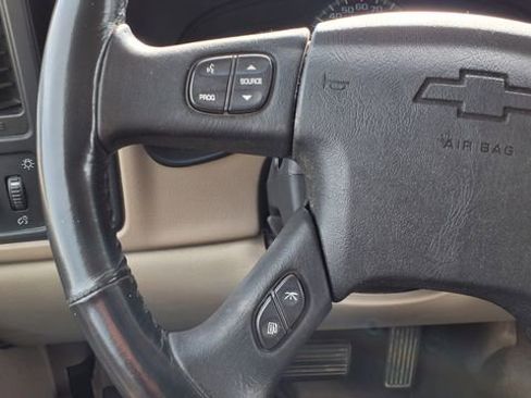 Used 2005 Chevrolet Avalanche LS w/ Onstar Plus Package RWD image 22
