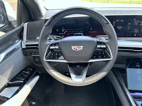 Certified 2025 Cadillac Escalade V w/ LPO, Floor Liner Package AWD/4WD image 13