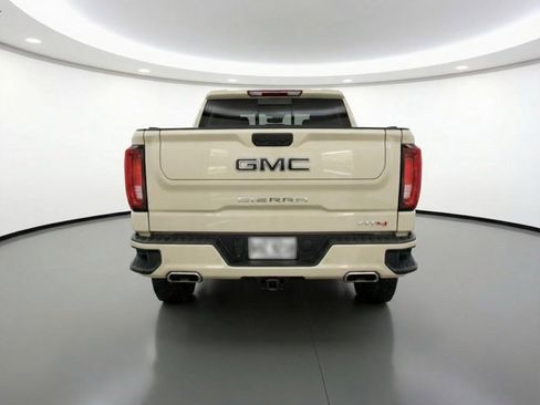 Used 2023 GMC Sierra 1500 AT4 w/ AT4 Preferred Package image 5