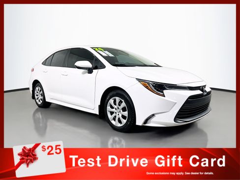 Used 2024 Toyota Corolla LE FWD image 1