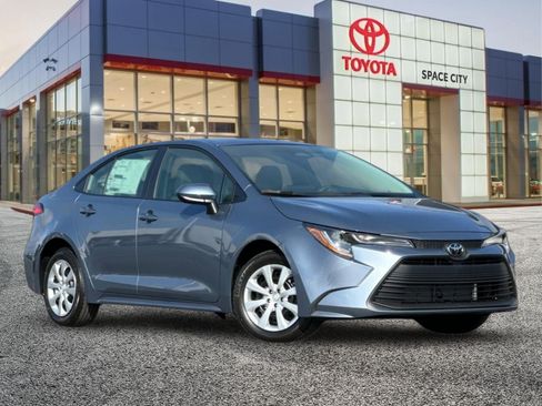New 2026 Toyota Corolla LE FWD image 8