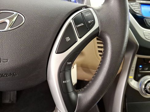 Used 2012 Hyundai Elantra Limited image 18