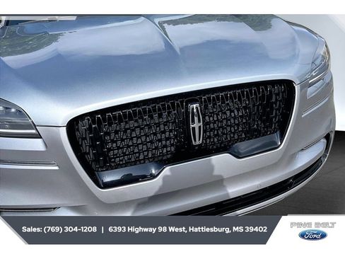Used 2023 Lincoln Aviator Reserve w/ Equipment Group 201A RWD image 22
