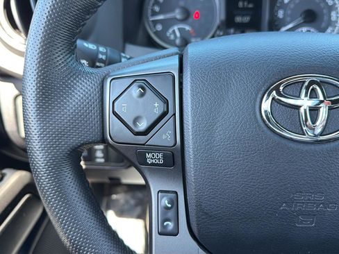Used 2023 Toyota Tacoma TRD Off-Road w/ Advanced Technology Package image 29