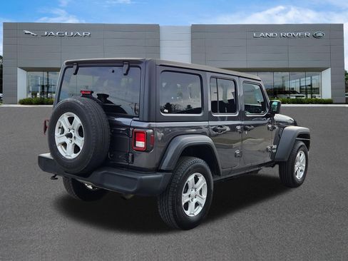 Used 2018 Jeep Wrangler Unlimited Sport S image 4