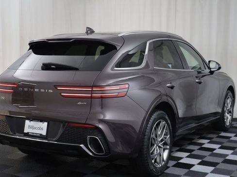 Used 2023 Genesis GV70 2.5T w/ Select Package AWD/4WD image 17