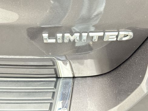 Used 2020 Jeep Grand Cherokee Limited w/ Premium Lighting Group AWD/4WD image 11