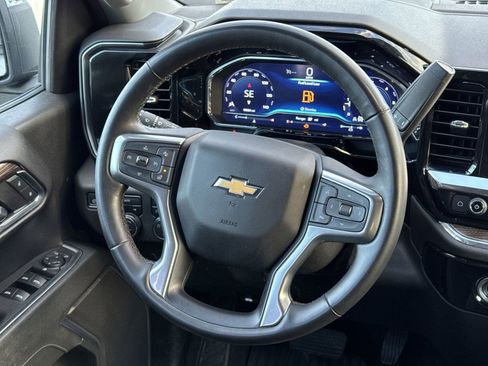Used 2024 Chevrolet Silverado 1500 LT image 18
