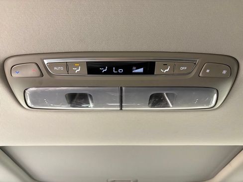 Used 2025 Kia Telluride S AWD/4WD image 43