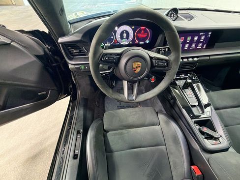 Certified 2025 Porsche 911 Carrera 4 GTS AWD/4WD image 16