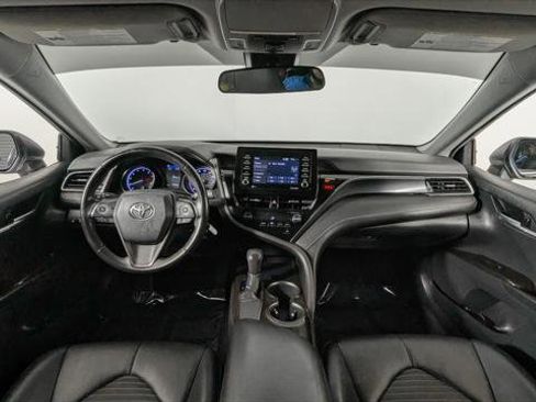 Used 2021 Toyota Camry SE image 20