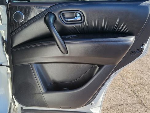 Used 2022 Nissan Armada Platinum w/ Captain's Chairs Package RWD image 22