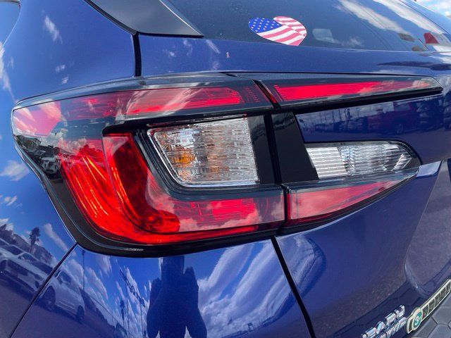 Used 2025 Subaru Crosstrek 2.5i Premium AWD/4WD image 7