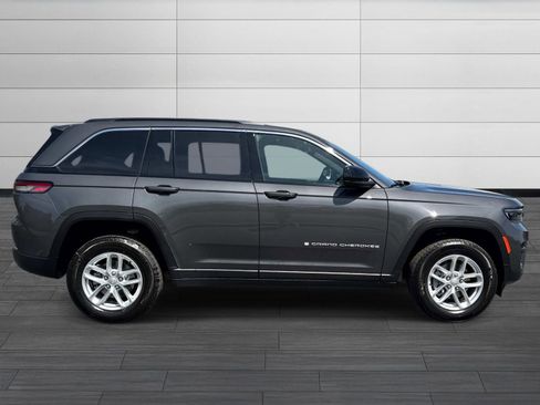 New 2026 Jeep Grand Cherokee Laredo X AWD/4WD image 3