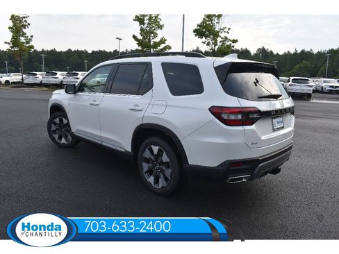 New 2026 Honda Pilot Elite image 5
