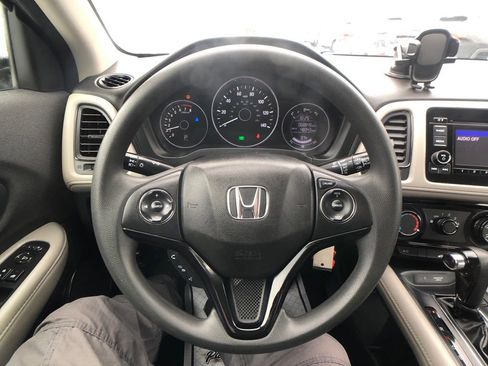 Used 2022 Honda HR-V LX image 22