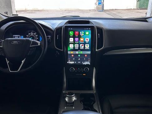 Used 2022 Ford Edge SEL image 9