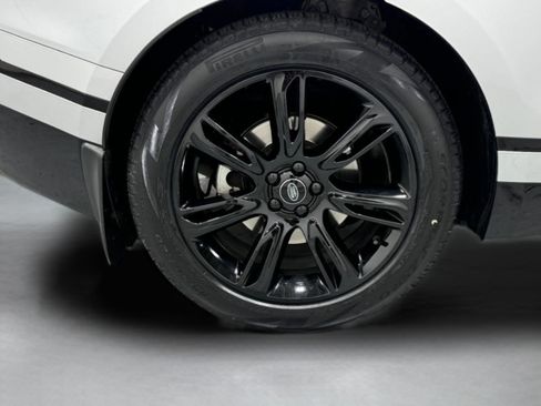 Used 2023 Land Rover Range Rover Velar R-Dynamic S image 34
