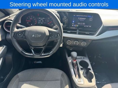Used 2024 Chevrolet Trax RS w/ Driver Confidence Package FWD image 19