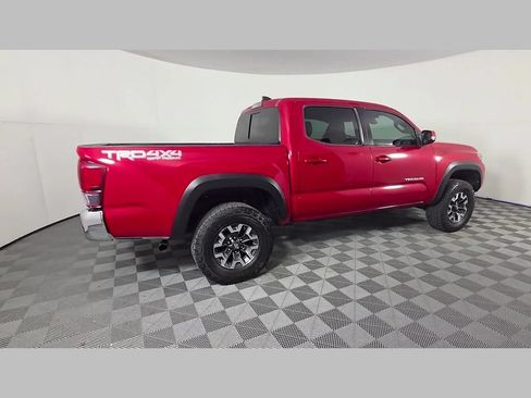 Used 2018 Toyota Tacoma TRD Off-Road AWD/4WD image 35