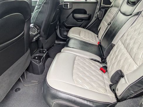 Used 2019 Jeep Wrangler Unlimited Sport AWD/4WD image 19