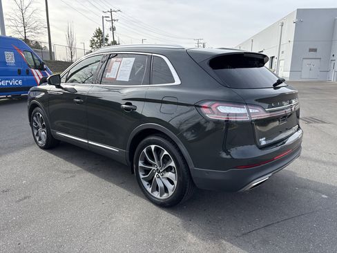 Used 2022 Lincoln Nautilus Reserve w/ Equipment Group 201A image 7