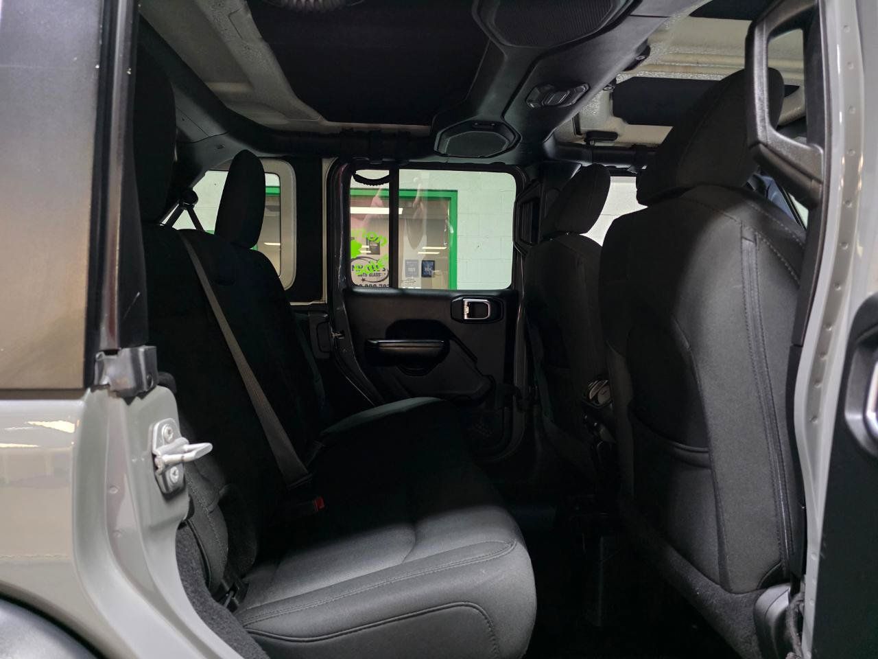 Used 2018 Jeep Wrangler Unlimited Sport S AWD/4WD image 22