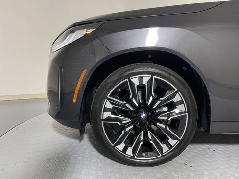 Used 2025 BMW X3 xDrive30i w/ Premium Package image 11