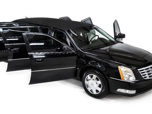 Used 2008 Cadillac DTS Limousine FWD image 1