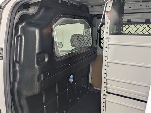 Used 2016 Ford Transit Connect XL image 23