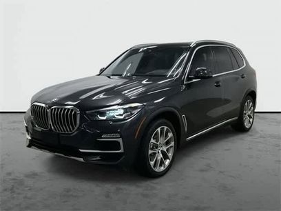 Used 2019 BMW X5 xDrive40i w/ Premium Package 2