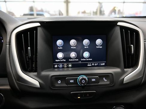 Used 2023 GMC Terrain SLE w/ Driver Convenience Package image 15