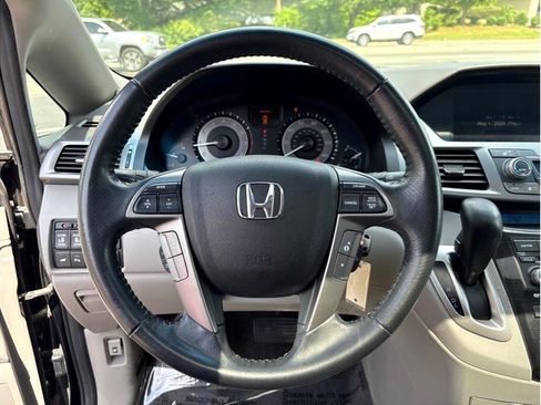 Used 2013 Honda Odyssey Touring image 18