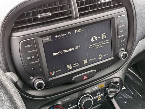 Used 2025 Kia Soul LX w/ LX Technology Package image 21