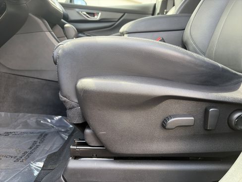 Used 2023 Subaru Ascent Limited w/ Technology Package AWD/4WD image 15